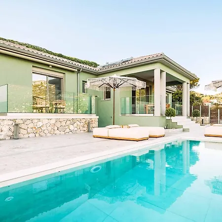 Ieros Villa