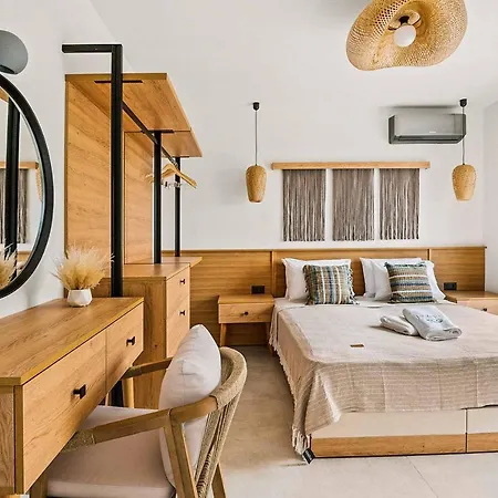 Ieros Villa *